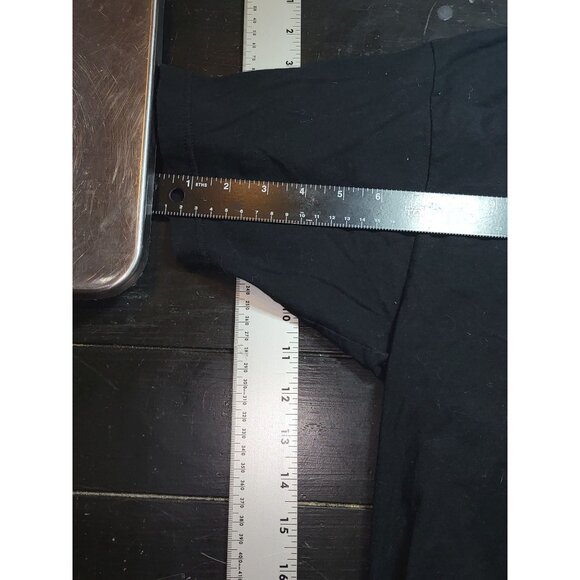 Wu-tang clan ain't nuthing ta fu*k wit t-shirt - Picture 2 of 3